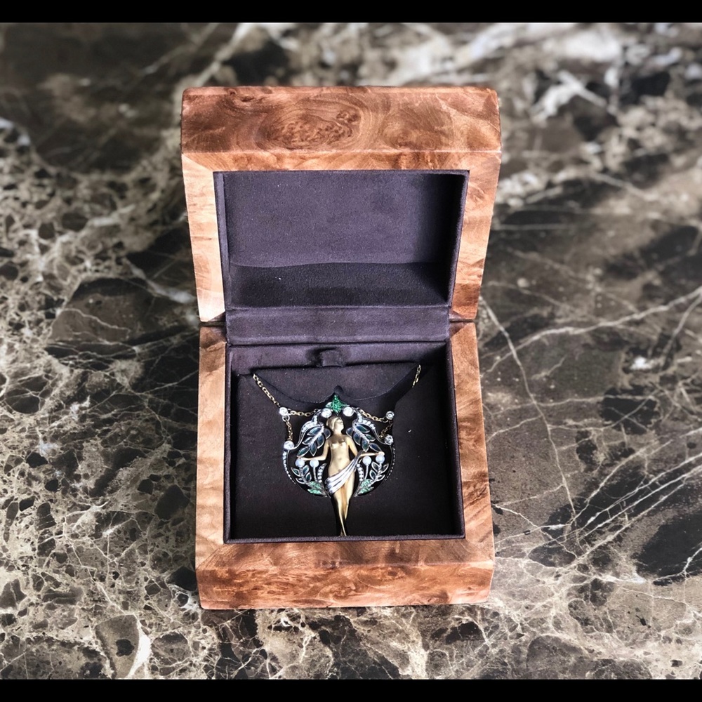 Lauliqe pendant